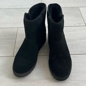 UGG Women’s Kristin Black Wedge Bootie | Sz. 8